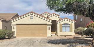 4 Bedroom, 2 Bath New paint and flooring Gallery 3