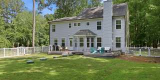 1041 Scenic Boulevard Gallery 42