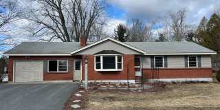 3 Bedroom / 1 bathroom single family house Gallery 1