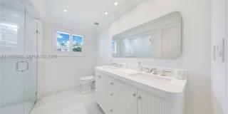 55 La Gorce Cir Gallery 19