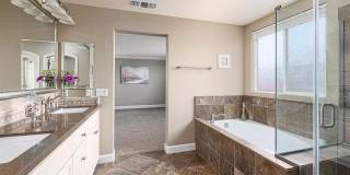 $4195.00 - Gorgeous and Ready for Move-In! Spacious 4 Br / 2.5 Ba in South Gilroy Gallery 23