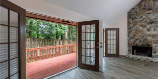 1248 Falling Water Drive SE Gallery 15
