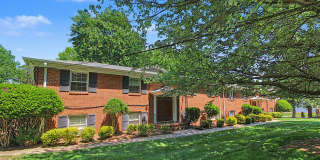 1 bedroom Condo in Cotswold Gallery 18