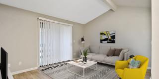 Cedar Ridge Apartments and Townhomes Gallery 4