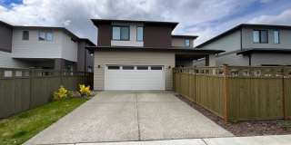 Stunning Black Diamond home-Ten Trails (Pinewood Plan) - Available Early to Mid June Stunning Black Diamond home-Ten Trails (Pinewood Plan) - Available Early to Mid June Gallery 26