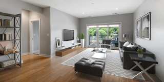 Riverwalk on Main Gallery 18