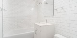 600 Washington Gallery 16