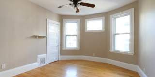 Modern Apt for the Socially Inclined near NEU  more w plenty of space + $500 Utilities Rebate with Promo Gallery 14