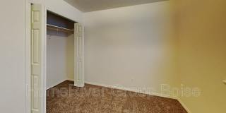 1904 W Havenwood Ave Gallery 11