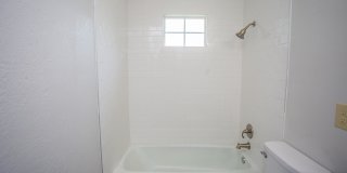 5313 25th Street Gallery 18