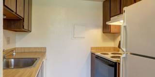 Clean Top Floor 1BR 1BA Condo with Wood Burning Fireplace Gallery 9