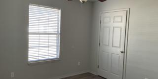 2213 E Post Oak Drive Gallery 13