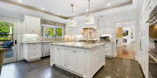 13037 San Vicente Boulevard Gallery 10