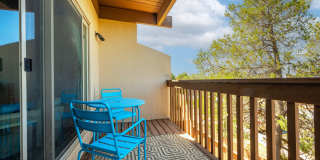 Fully Furnished 2 Bedroom Available Now! Gallery 14