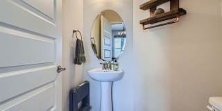 Modern 2 BDR Townhome in Broomfield Gallery 15