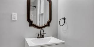 4 Bed 2 Bath - Newly updated Shadyside home Gallery 8