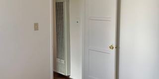 **MOVE-IN DEPOSIT SPECIAL** Lovely 2 Bedroom & 1 Bathroom Gallery 14