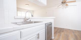 5308 Denny Ave. Gallery 5