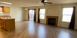 3 bed 2.5 bath 3 bed 2.5 bath Gallery 43