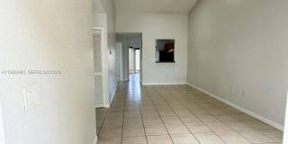 31 NE 13th Ave Gallery 3