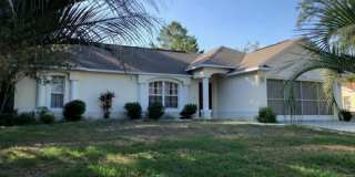Spacious 3BR Home with Florida Room & Fenced Backyard Gallery 1
