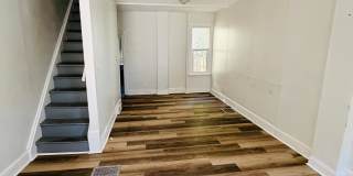 4 Lower Oak Street Gallery 2