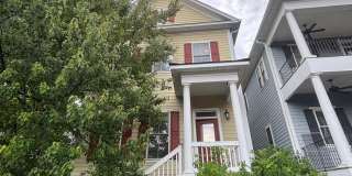 Spacious 4 Bed, 2.5 Bath Home Near Devine Street | Available July 1 Gallery 1