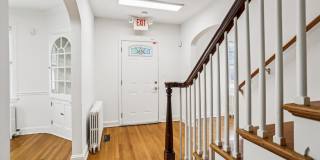 212 FREDERICK Avenue S Gallery 21
