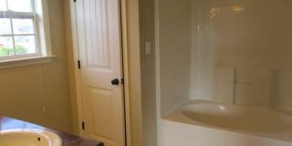 Experience Southern Comfort: Charming 3 Bed/2 Bath Home in Valdosta, GA Gallery 7