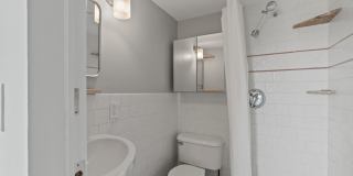 1200 Boylston Avenue - 900 Gallery 12