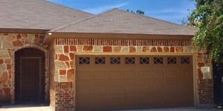 Availabe Now! Nice 3 Bedroom Duplex located in New Braunfels! Gallery 1