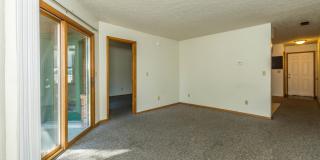 519 Henderson Crossing Gallery 1