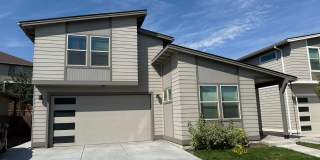 Newer 3 Bed/2 Bath Construction on Bend's Eastside - Cessna Drive Gallery 1