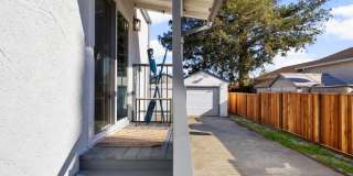 Furnished One Bedroom Cottage in Castro Valley Gallery 4