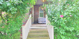 Central Campus - Newly renovated 4 Bedroom 2 Bathroom House Gallery 5