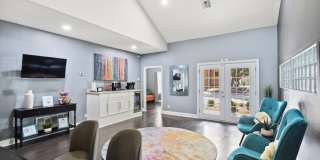 River Oaks Gallery 16