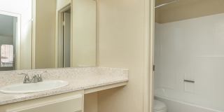 Harbor Pointe Apartments Gallery 22