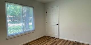 Great Location 3 bedroom 1 bath 1car garage Gallery 17