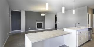 Stylish, Modern, Nearly New | 4-Bed | 2-Bath | Deer Creek Schools Gallery 15