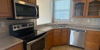 Three Bedroom Home with Fenced in Yard! Gallery 12