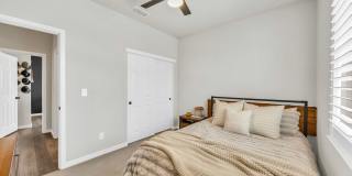 Newer Home on Large Corner Lot with Lots of Natural Light! Gallery 34