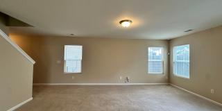 Spacious 3-Bed, 2.5-Bath Home with Garage – Pet-Friendly & Available Now! Spacious 3-Bed, 2.5-Bath Home with Garage – Pet-Friendly & Available Now! Gallery 9