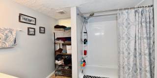 Charming 3-Bedroom Home Near Forest Manor Elementary! Gallery 6