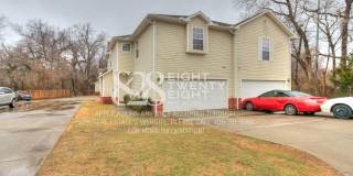 PRELEASING NOW FOR JULY 2026! Amazing 3 Bed/2.5 Bath/2-Car Garage Condo Minutes from Campus! Gallery 5