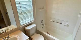 3 bedroom townhome - Don't miss out! Gallery 16