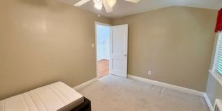 811 Forest Glen Road Gallery 34