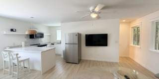 $3,000 Furnished 2-Bedroom + Den, 1-Bathroom Upstairs Duplex in Aiea Gallery 1