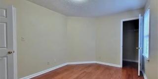5532 NE Robmont Drive Gallery 9