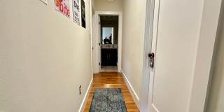 AWESOME MISSION HILL 3 BED!!! Gallery 13