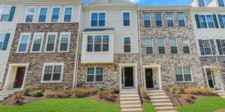 7308 WOOD POND Circle Gallery 1